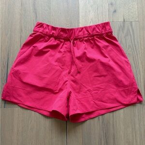 Lululemon Cinchable waist Woven short